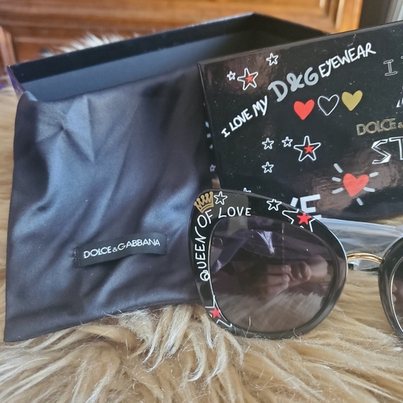 Authentic Dolce&Gabbana Sunglasses - Picture 9 of 11